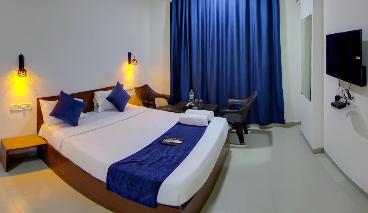Hotel Rain Sky Inn Lonavala Εξωτερικό φωτογραφία