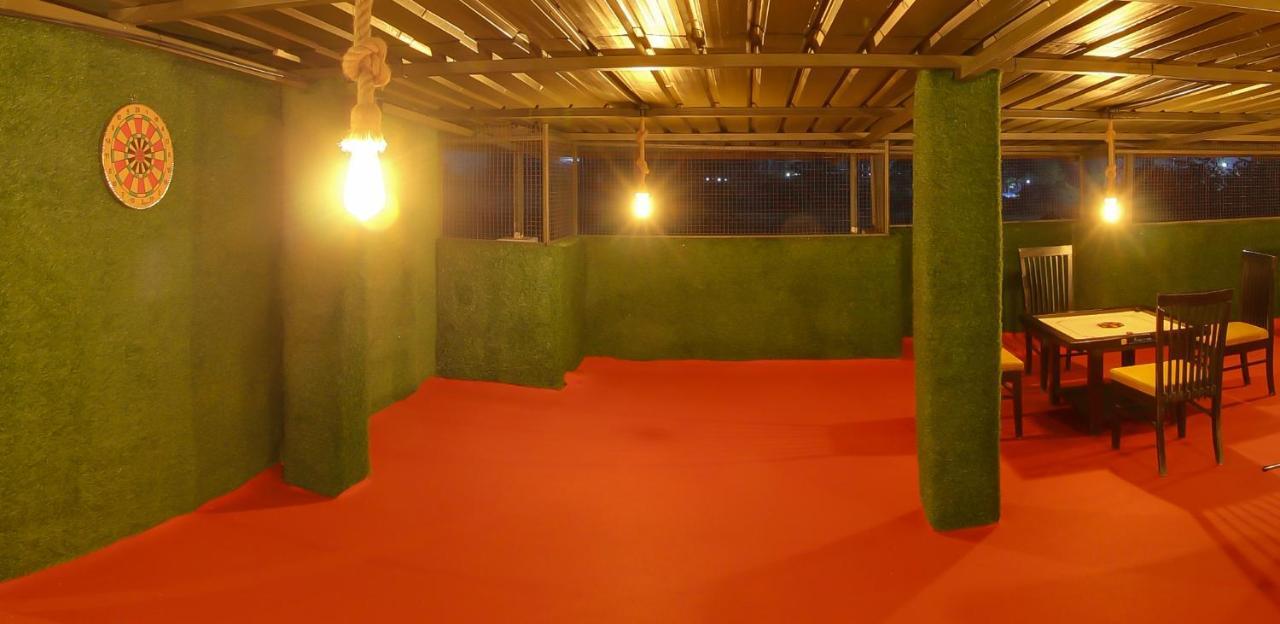 Hotel Rain Sky Inn Lonavala Εξωτερικό φωτογραφία