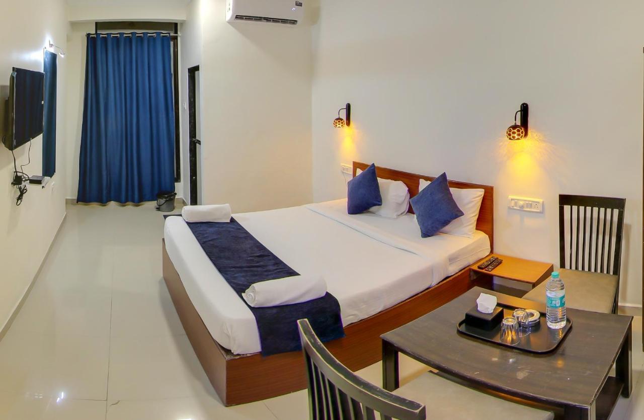 Hotel Rain Sky Inn Lonavala Εξωτερικό φωτογραφία