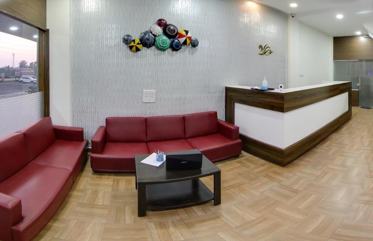 Hotel Rain Sky Inn Lonavala Εξωτερικό φωτογραφία